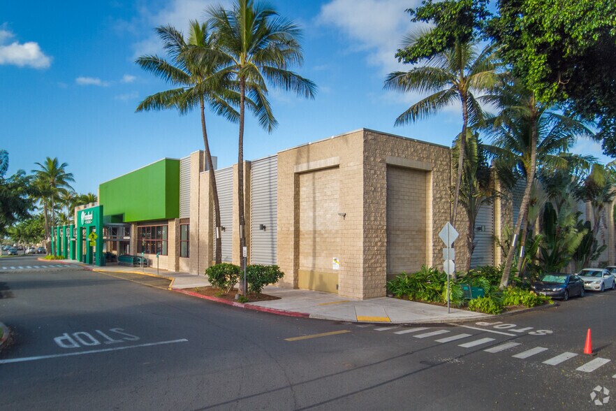 More Photos Of 1130-1150 Kuala St, Pearl City Restaurant For Lease
