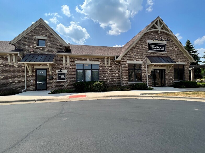 Primary Photo Of 460 Briargate Dr, South Elgin Medical For Sale