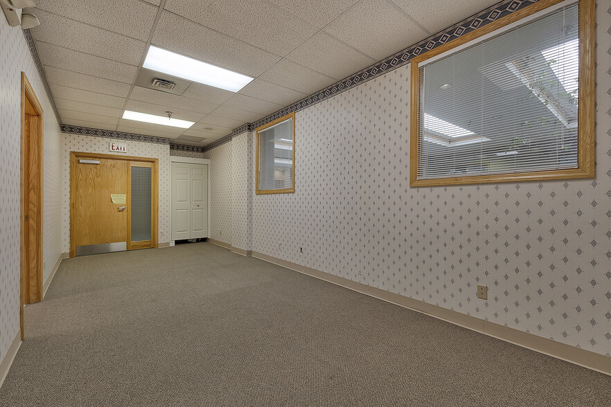 More Photos Of 911 Ligonier St, Latrobe Medical For Sale