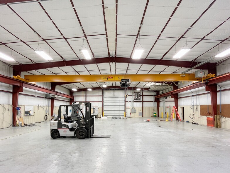More Photos Of 205 Marcon Dr, Lafayette Manufacturing For Sale
