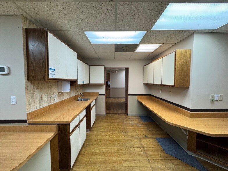 More Photos Of 6500 Fort Caroline Rd, Jacksonville Unknown For Lease