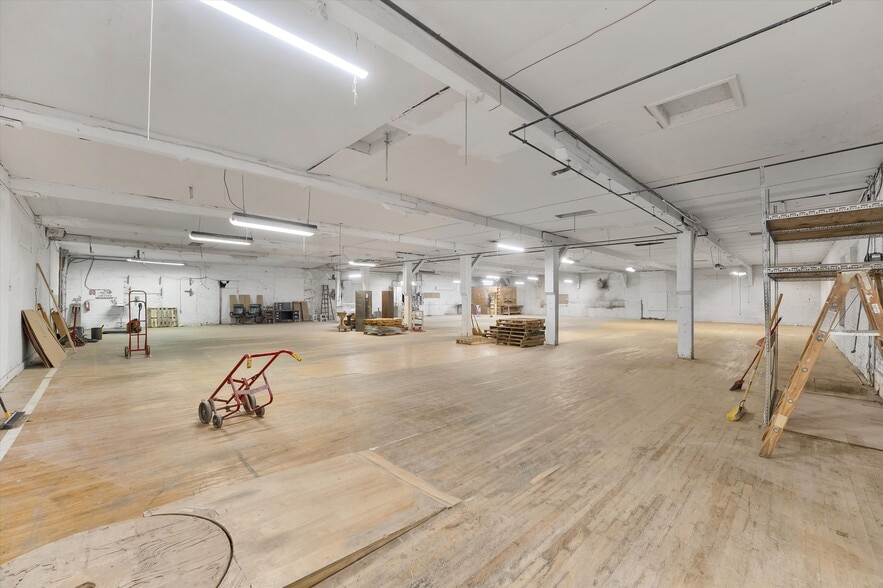 More Photos Of 602-620 Tacoma St, Allentown Manufacturing For Sale