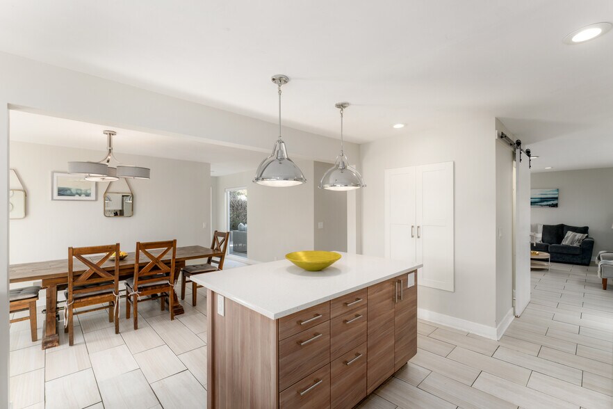 More Photos Of 1920 Beryl St, San Diego Specialty For Sale