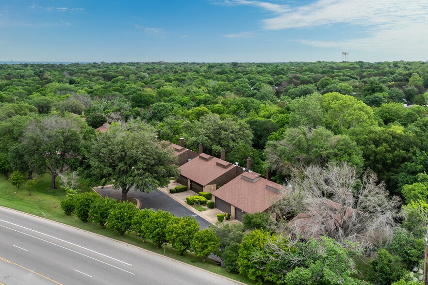 More Photos Of 2800 Stewart Dr, Waco Apartments For Sale