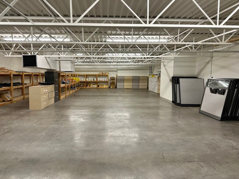 More Photos Of , Dallas General Retail For Sale