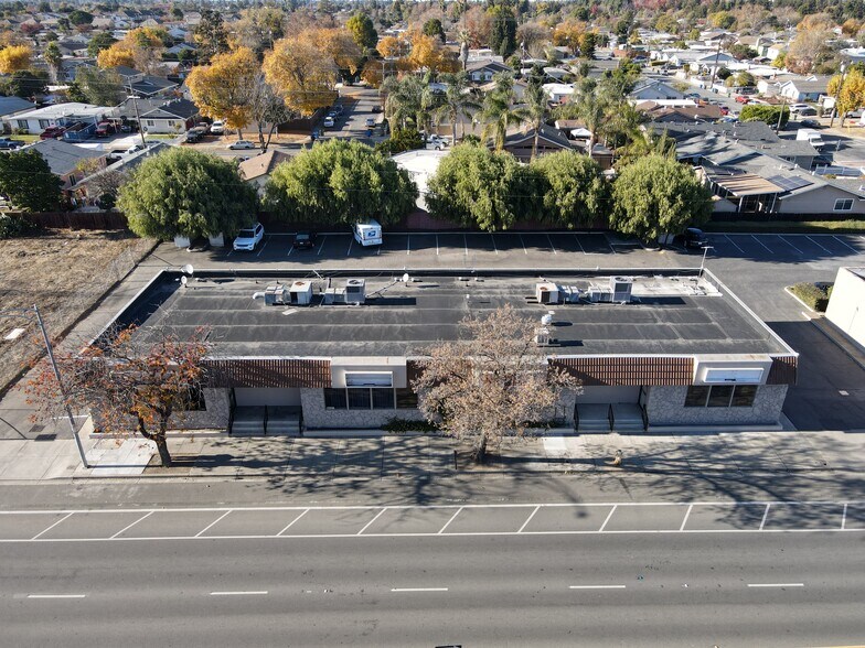 Primary Photo Of 40919-40931 Grimmer Blvd, Fremont Freestanding For Sale
