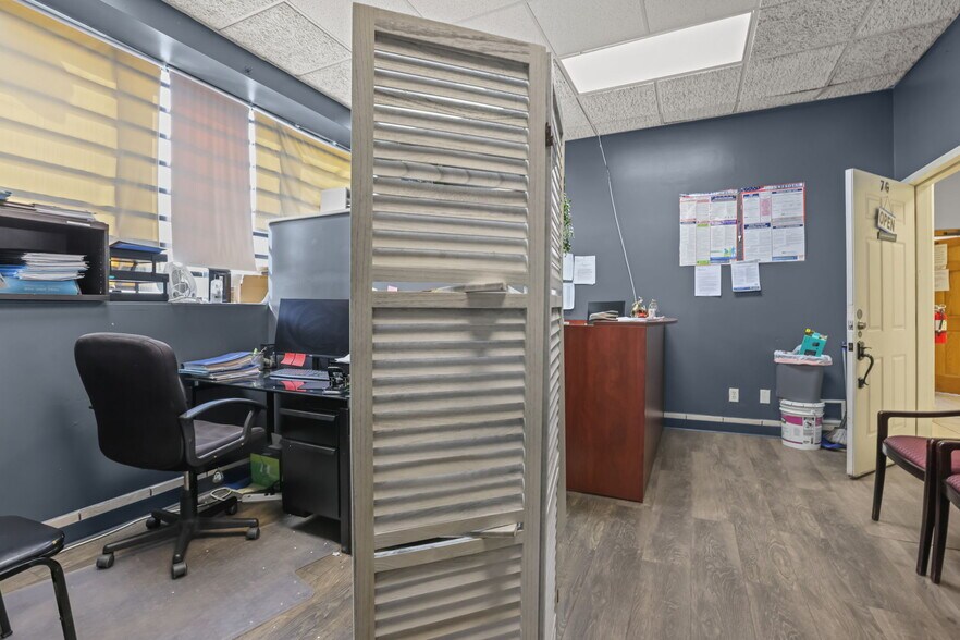 More Photos Of , Minneapolis General Retail For Sale