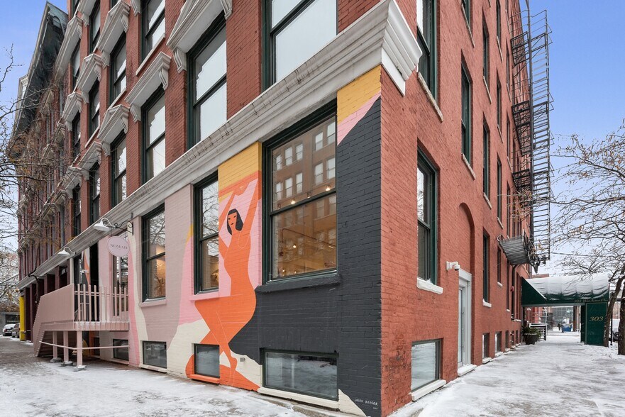 More Photos Of 303 W Institute Pl, Chicago Medical For Lease