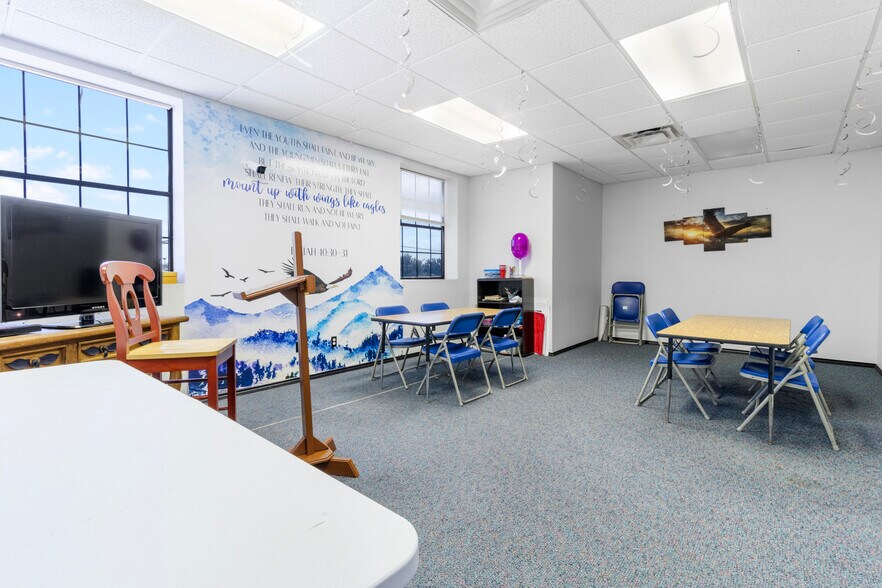 More Photos Of 2032 Orchid Ave, McAllen Office Residential For Sale