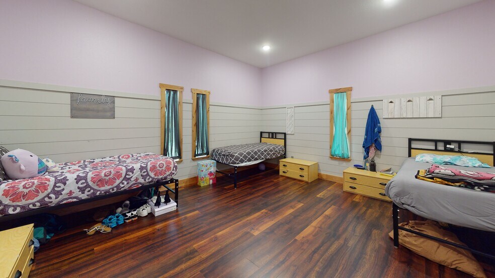 More Photos Of 4150 Highway 36 S, Brenham Shelter For Sale