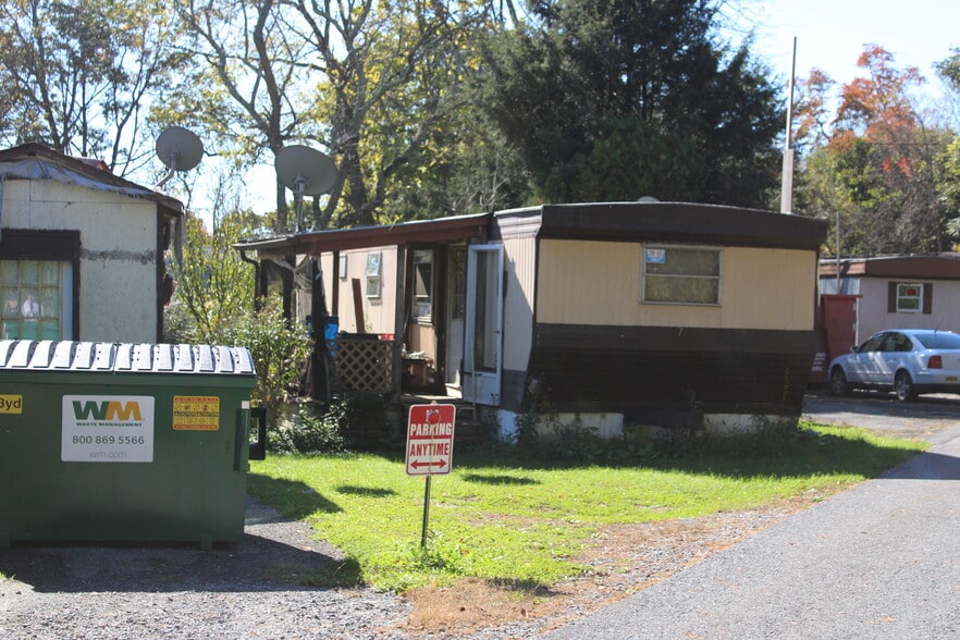 More Photos Of Chapel Dr, Pine Grove Manufactured Housing Mobile Home Park For Sale