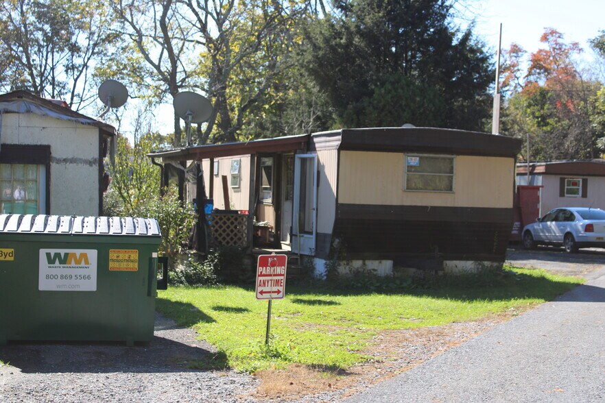 More Photos Of Chapel Dr, Pine Grove Manufactured Housing Mobile Home Park For Sale