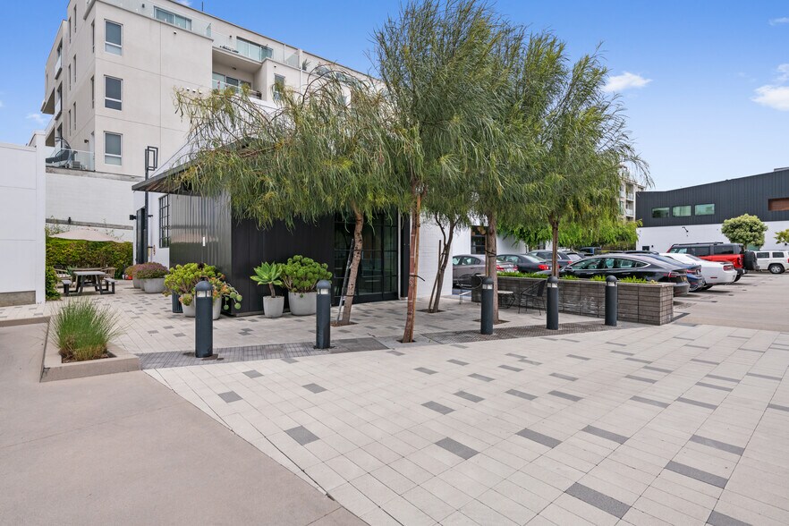 More Photos Of 4095-4115 Redwood Ave, Marina Del Rey Loft Creative Space For Lease