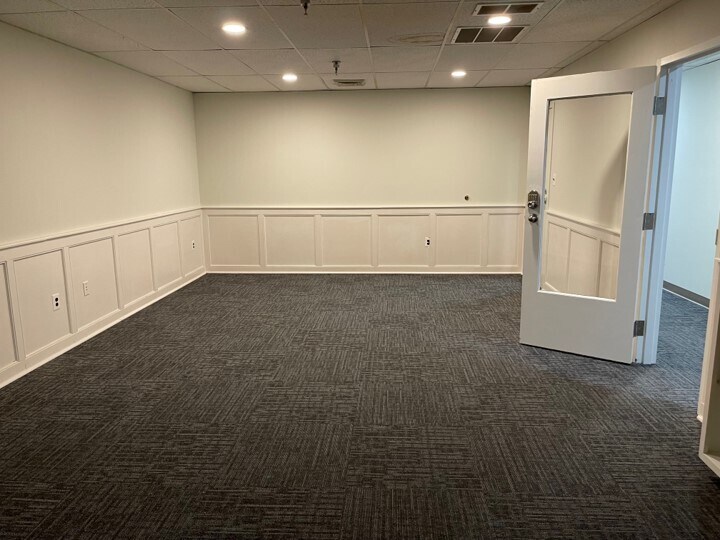 More Photos Of 606 Baltimore Ave, Towson Medical For Lease