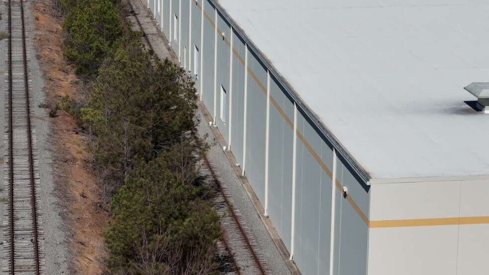 More Photos Of 90 King Mill Rd, McDonough Warehouse For Lease