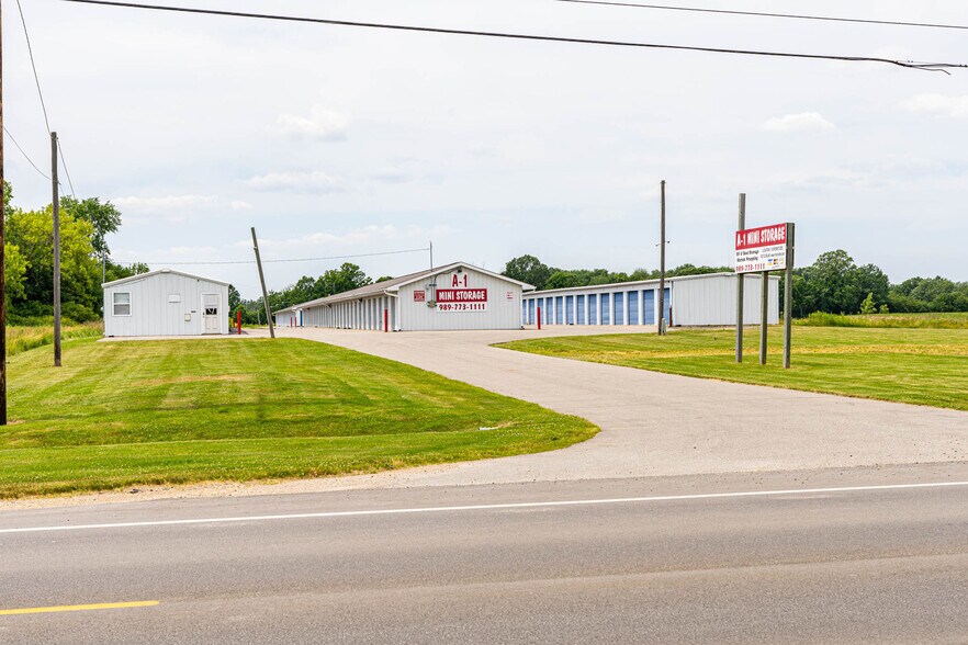 More Photos Of 1067 N Mission Rd, Mount Pleasant Self Storage For Sale