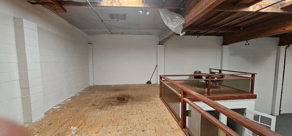 More Photos Of 457 Mariposa St, San Francisco Warehouse For Lease