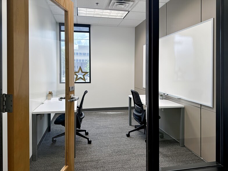 More Photos Of 1 Music Cir N, Nashville Coworking Space