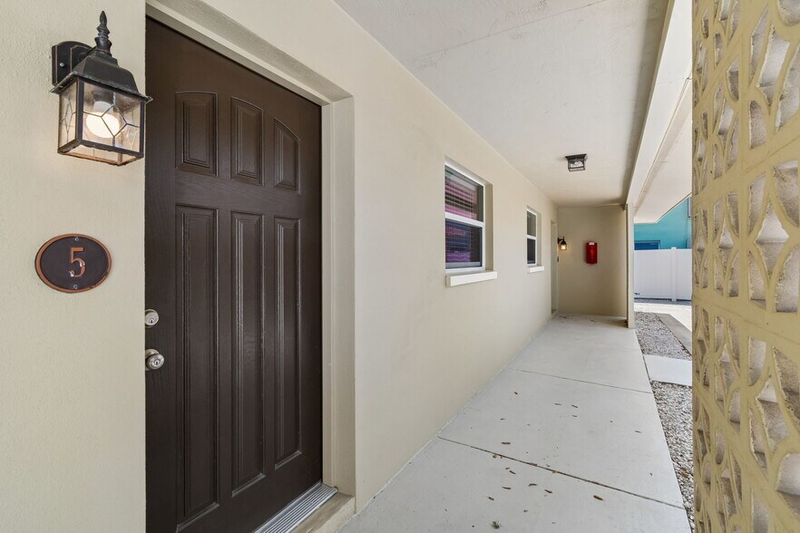 More Photos Of 2307 Bay Blvd, Indian Rocks Beach Apartments For Sale