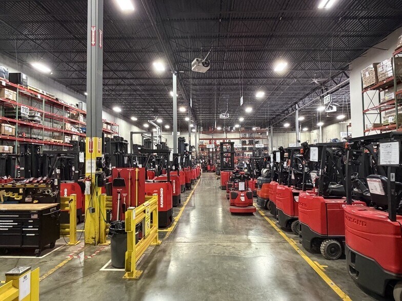 More Photos Of 5905 Decatur Blvd, Indianapolis Warehouse For Sale