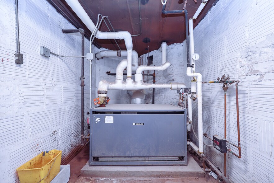 More Photos Of 543 49th St, Brooklyn Apartments For Sale