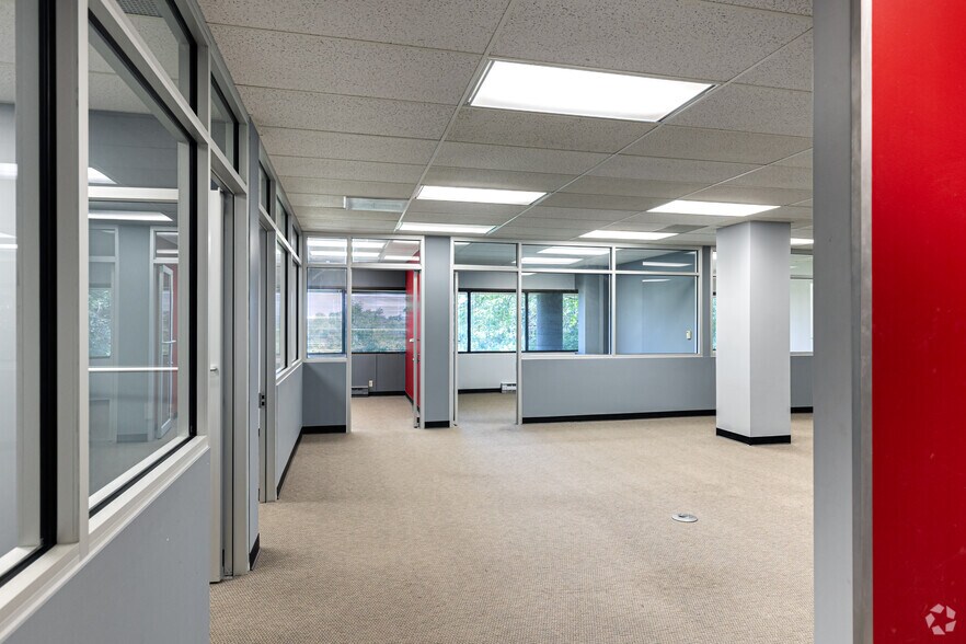 More Photos Of 10881 Lowell Ave, Overland Park Unknown For Lease