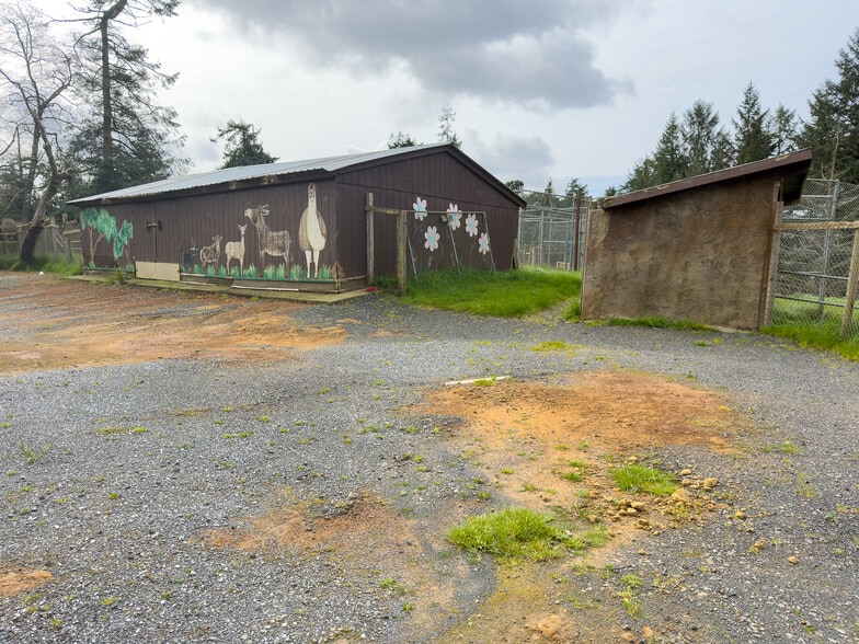 More Photos Of 46914 US-101, Bandon General Retail For Sale