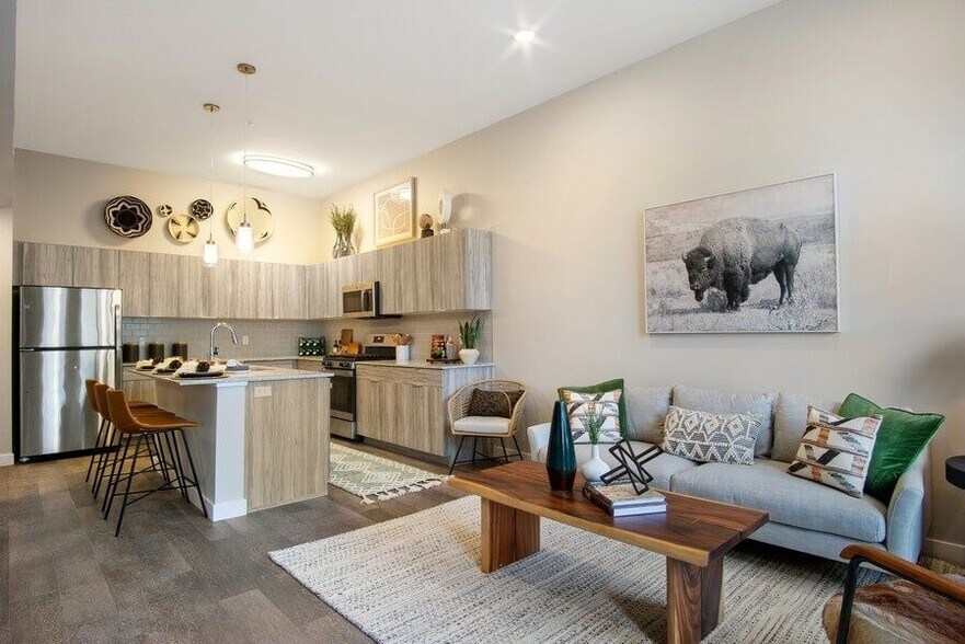 More Photos Of 168 E Midvillage Rd, Sandy Apartments For Lease