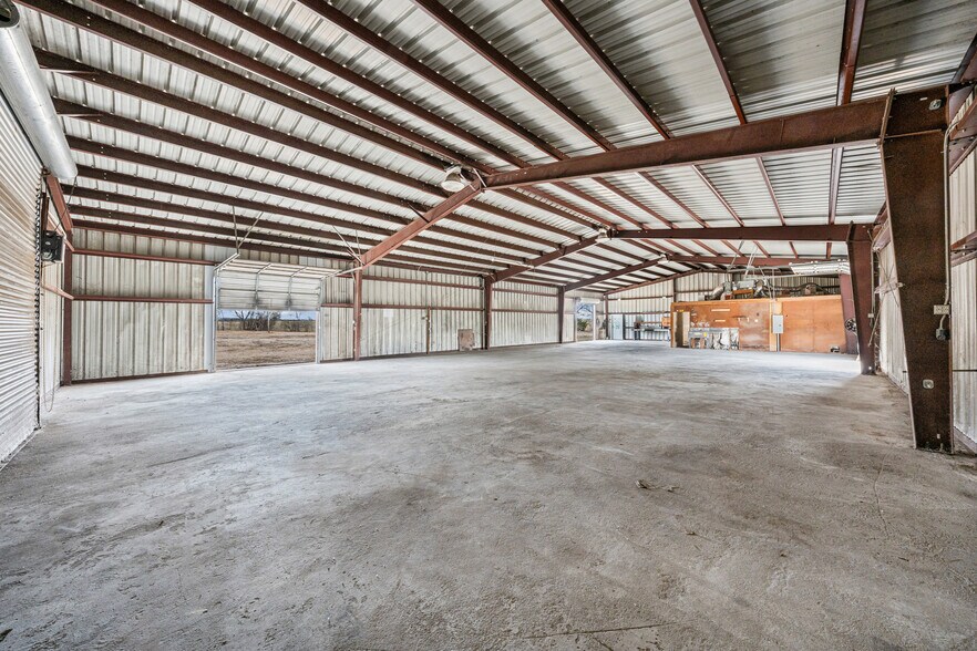 More Photos Of 1544 Jackrabbit Rd, Nolanville Warehouse For Sale
