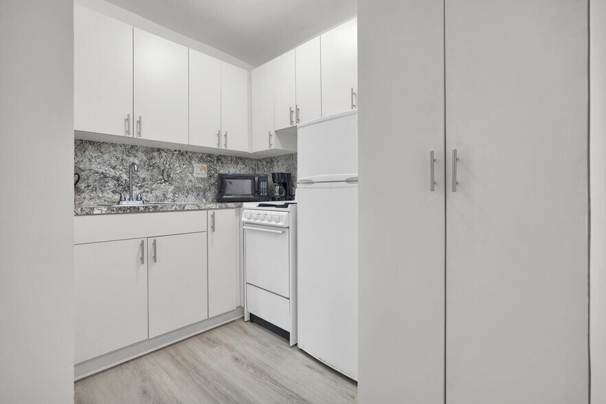 More Photos Of 126 NW 33rd St, Miami Land For Sale