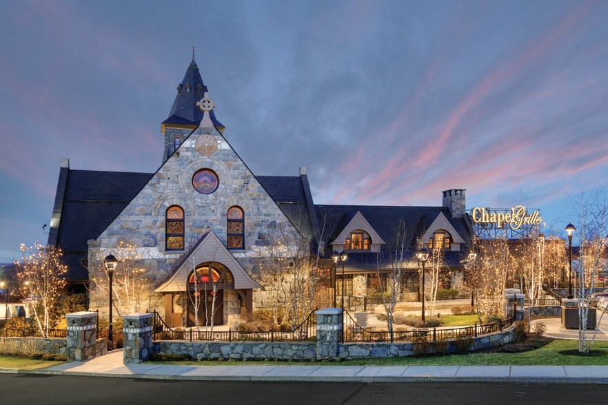 More Photos Of Sockanosset Cross Rd @ Rt. 2, Cranston Unknown For Lease