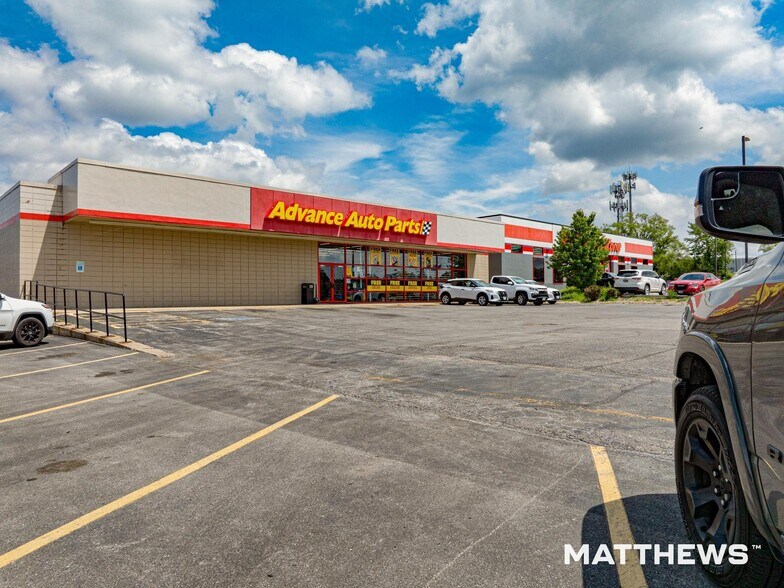 More Photos Of 6200 University Ave, Cedar Falls Freestanding For Sale