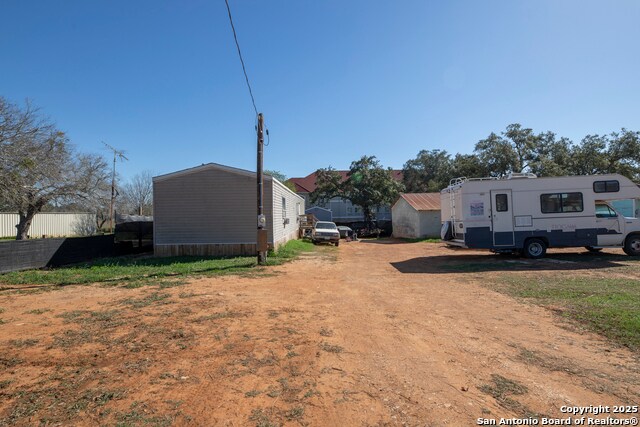 More Photos Of 1820 10th St, Floresville Freestanding For Sale