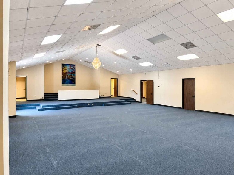 More Photos Of 3917 Wipprecht St, Houston Religious Facility For Sale