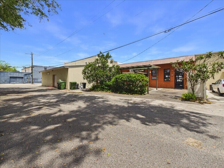 More Photos Of 621 St Johns Ave, Palatka Storefront For Sale