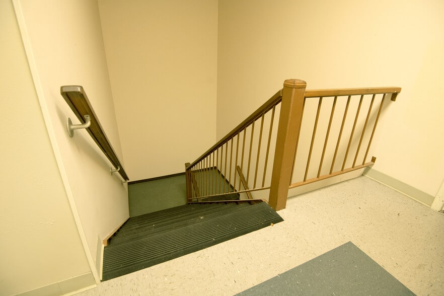 More Photos Of 1330 N Park St, Carrollton Medical For Sale