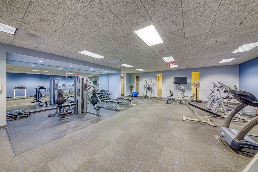 More Photos Of 200 Ashford Ctr N, Atlanta Office For Lease