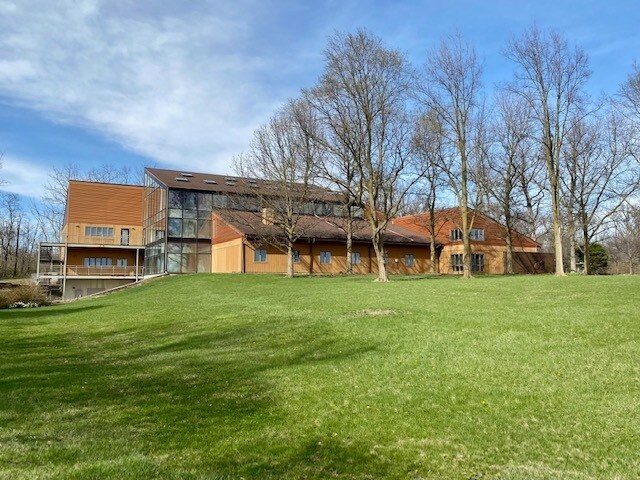 More Photos Of 5440 E County Road 450 N, Albany Loft Creative Space For Sale