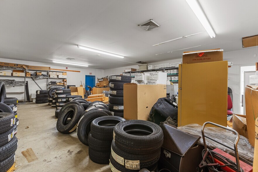 More Photos Of 805 Lafayette Ave, Hawthorne Auto Repair For Sale