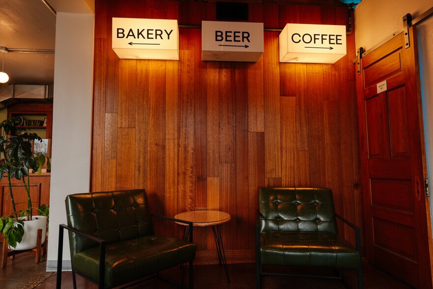 More Photos Of 557 North St, Madison Warehouse For Lease