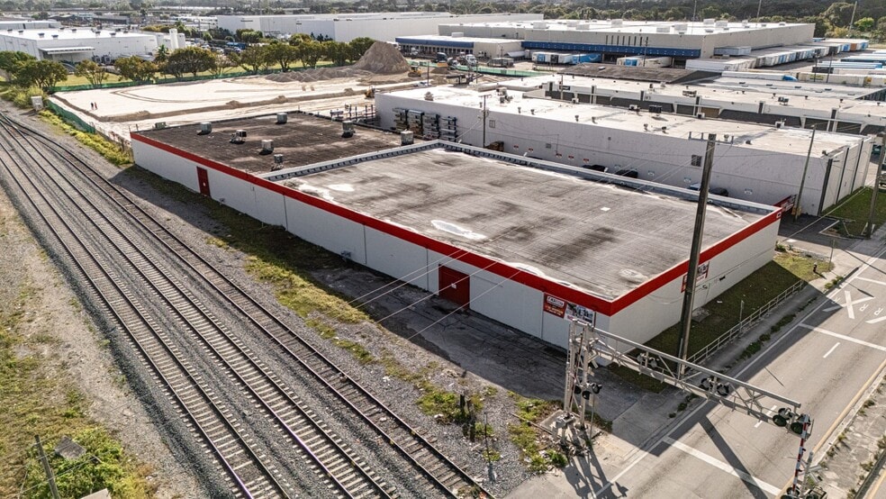 More Photos Of 7401 NW 32nd Ave, Miami Warehouse For Sale