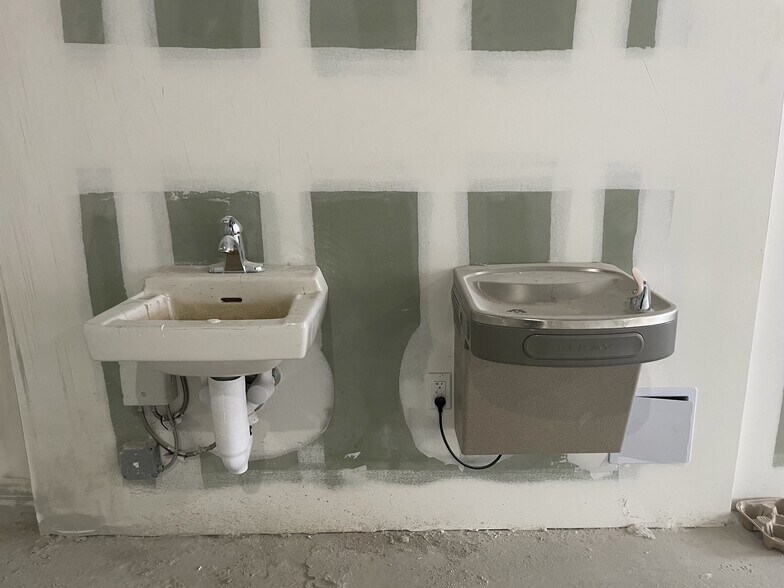 More Photos Of 136-18 Maple Ave, Flushing Apartments For Lease