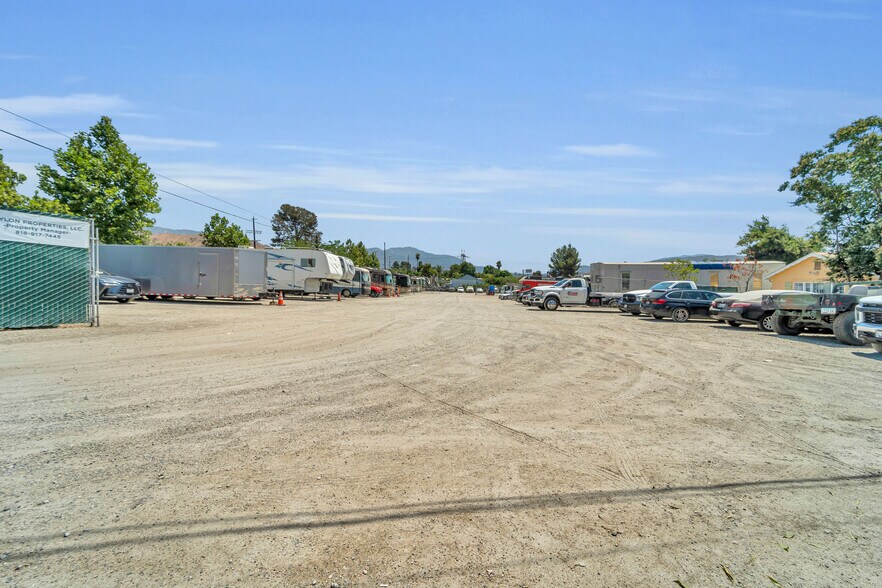 More Photos Of 10404 Foothill Blvd, Lake View Terrace Specialty For Sale