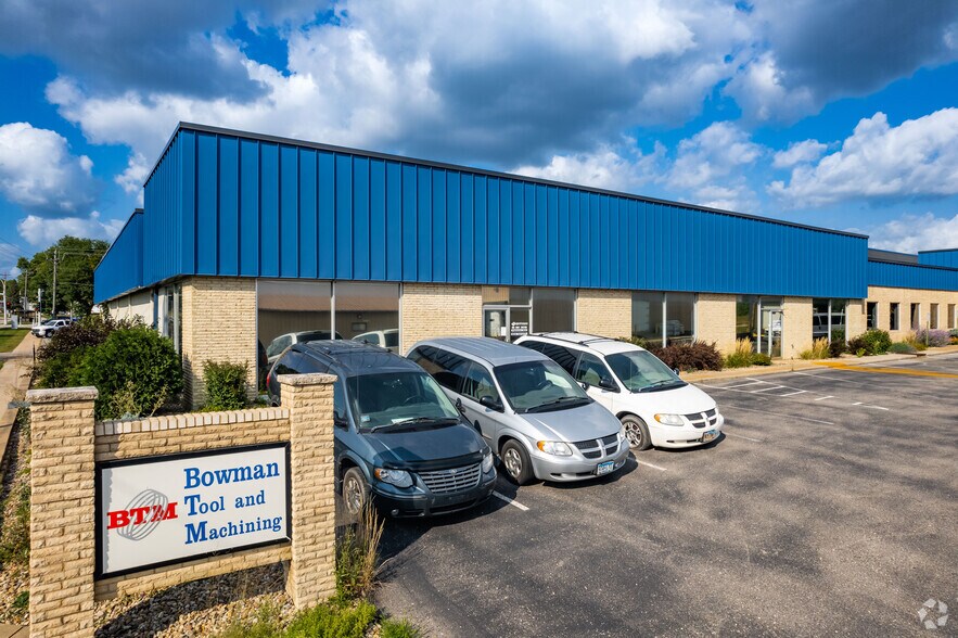 Primary Photo Of 1304 Valleyhigh Dr NW, Rochester Showroom For Sale