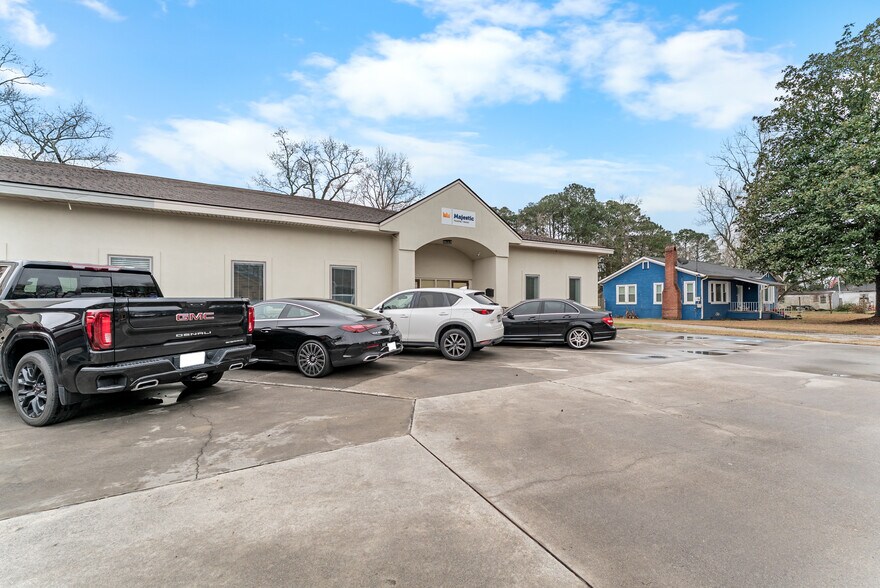 Primary Photo Of 1306 Heidt Ave, Savannah Office For Lease
