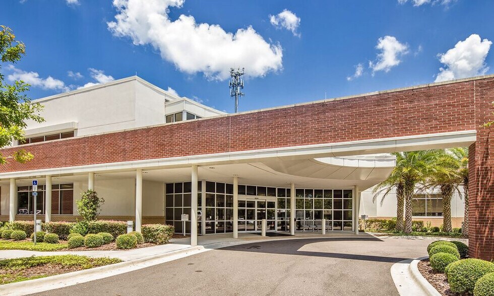 More Photos Of 6420 W Newberry Rd, Gainesville Medical For Lease