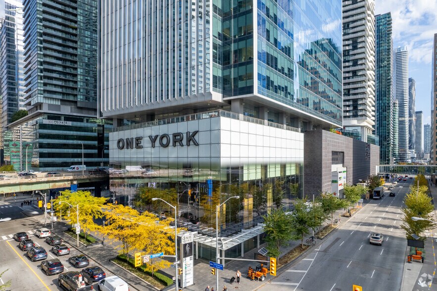 Primary Photo Of 1 York St, Toronto Storefront For Lease