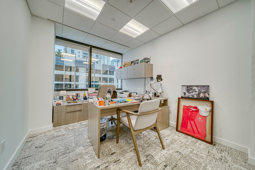 More Photos Of 1200 Brickell Ave, Miami Office For Sale