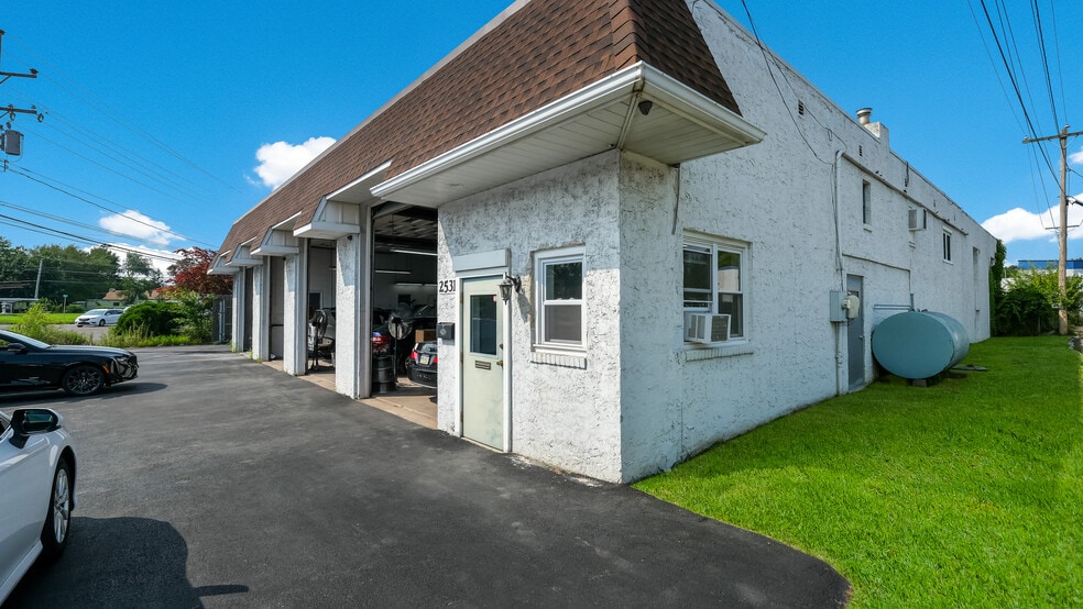 More Photos Of 2531 Street Rd, Bensalem Auto Repair For Sale