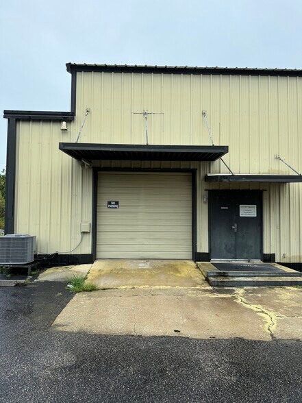 More Photos Of 4405 Dorchester Rd, Charleston Freestanding For Lease